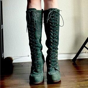 Jeffrey Campbell Green Knee High Lace Up boots Size 10